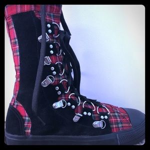 Demonia shoes; never worn.. style: deviant-205